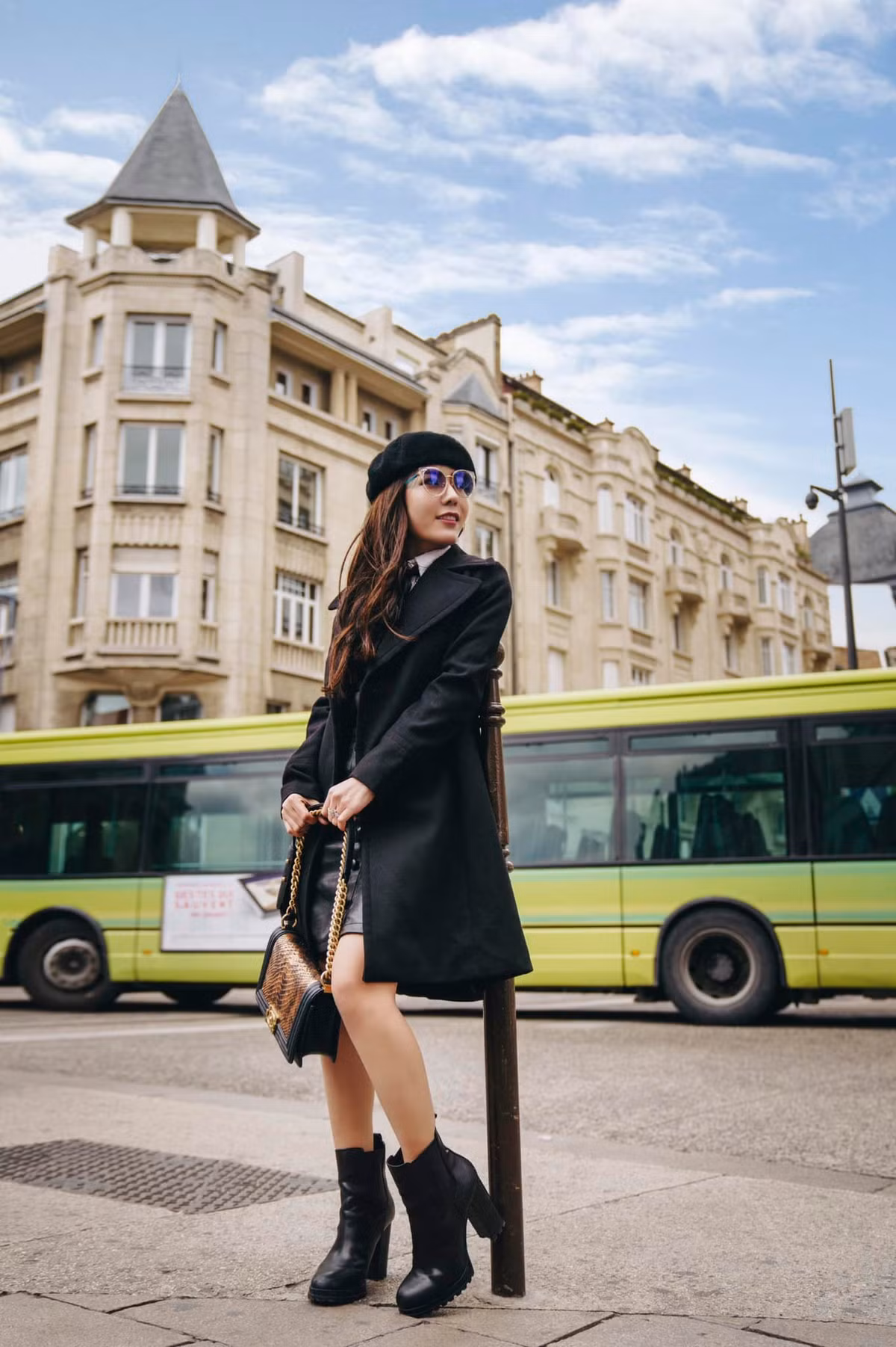 Không phải người mẫu hay diễn viên nhưng Thu Thảo vẫn sở hữu một thân hình chuẩn chỉ, ba vòng cân đối.