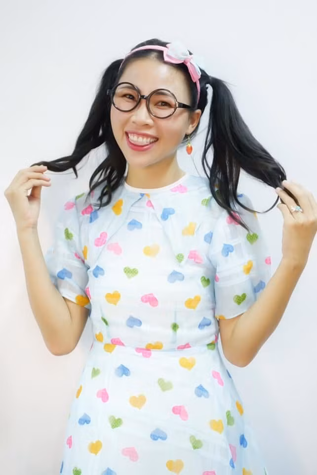 Cụ thể, hiện tại Youtuber Thơ Nguyễn đang có hơn 9,13 triệu người theo dõi. Với lượng follow khủng như vậy, số tiền cô kiếm được chắc hẳn không nhỏ.