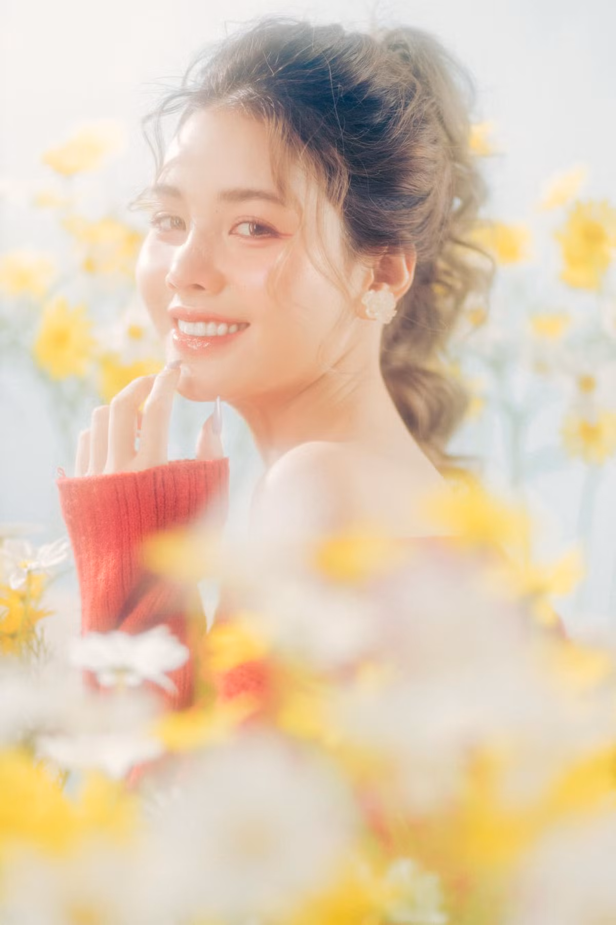 Đan Tiên chia sẻ bà nội là người nuôi nấng, ủng hộ cô trong hành trình tìm về đúng giới tính của mình. Bà cũng là người đồng hành cùng cô trong 15 ngày ở Thái Lan để thực hiện phẫu thuật chuyển giới.