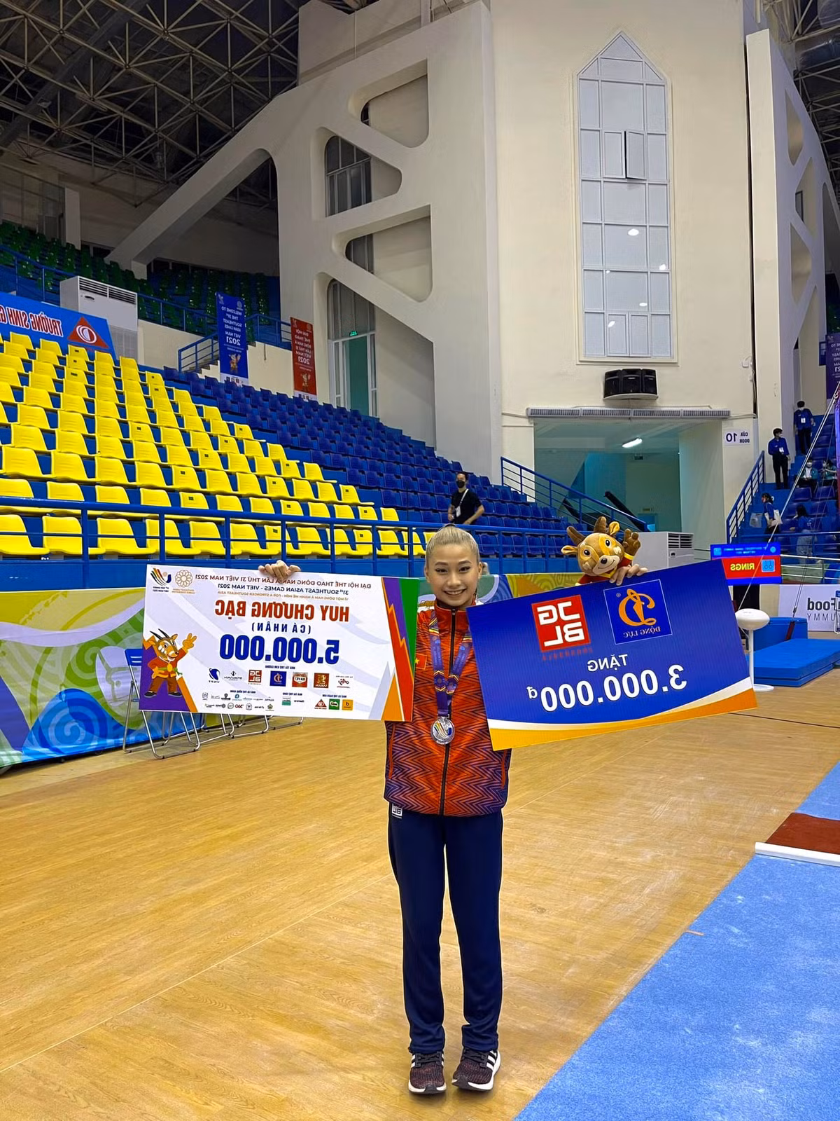 Tại đại hội thể thao toàn quốc 2022, Như Phương giành 4 huy chương. Trong đó cô đạt 3 huy chương vàng (đồng đội, cầu thăng bằng và toàn năng) và 1 huy chương đồng (thể dục tự do).