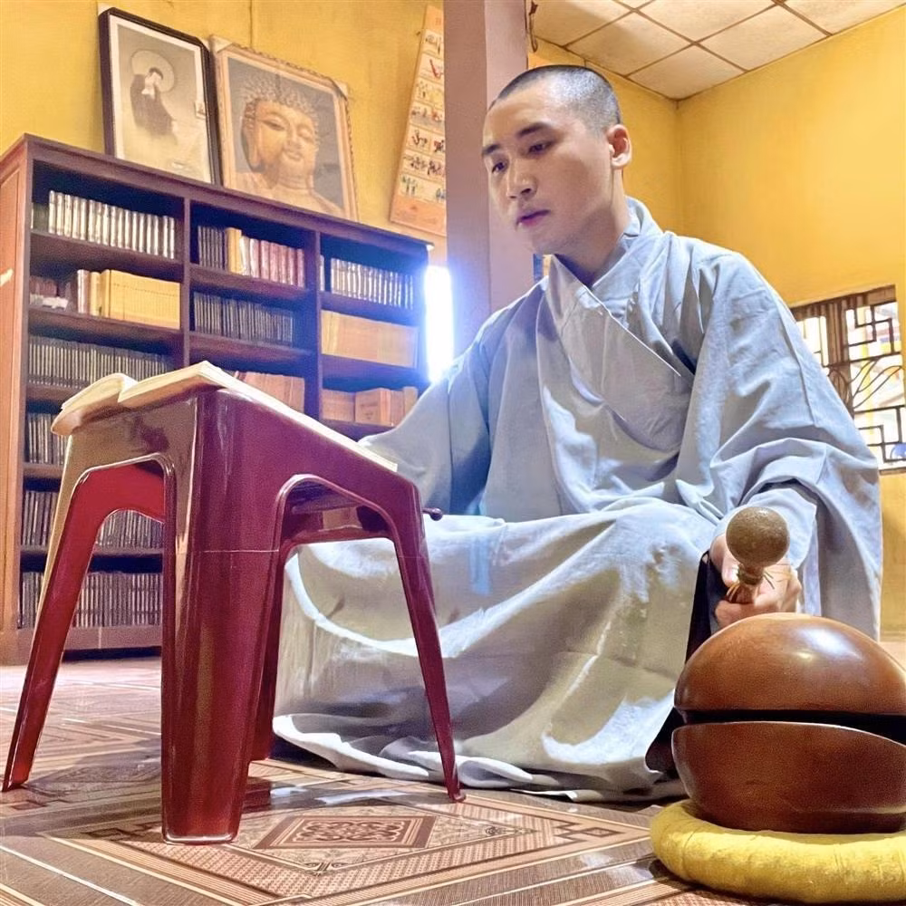 Dưới phần bình luận bài đăng, nhiều người gửi lời chúc sức khỏe, bình an đến 9X.