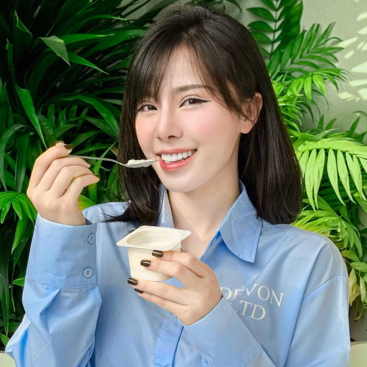 Mình không cần một người để dựa dẫm cảm xúc, dựa dẫm vật chất. Mình cần một người cùng tầm nhận thức, cùng chung giá trị cốt lõi để đồng hành, cùng tạo ra những thứ có giá trị" - nữ MC giãi bày.