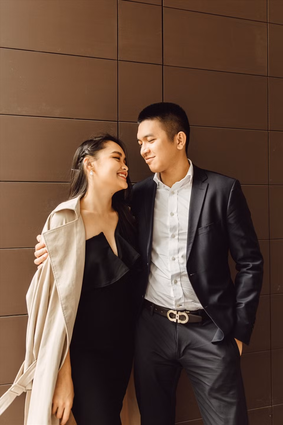 Ban đầu, Linda Ngô - Phong Đạt chỉ làm video với mục đích vui vẻ, ghi lại những kỷ niệm đáng nhớ, không ngờ rằng khán giả lại ủng hộ nhiệt tình.