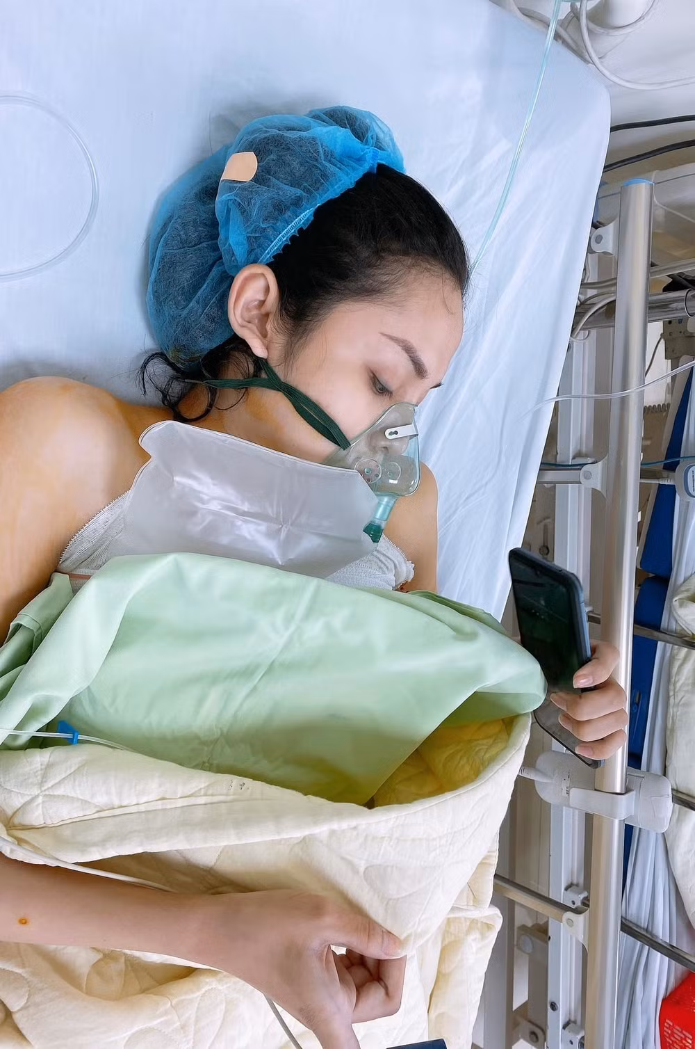 Theo đó, Mỹ Kỳ đã tài trợ toàn bộ chi phí về các gói làm đẹp cũng như uống hormone để Kha Nữ - thành viên team Quỳnh Châu trong show Hương Giang được hoàn thiện hơn về vẻ ngoài.