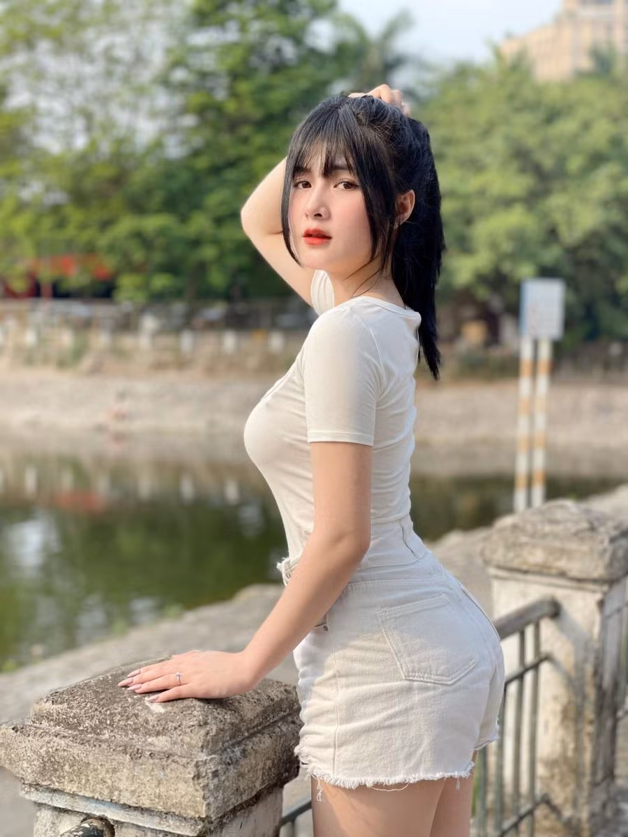 Dù đã im hơi lặng tiếng nhưng thi thoảng, Quỳnh Alee vẫn bị netizen gọi tên...