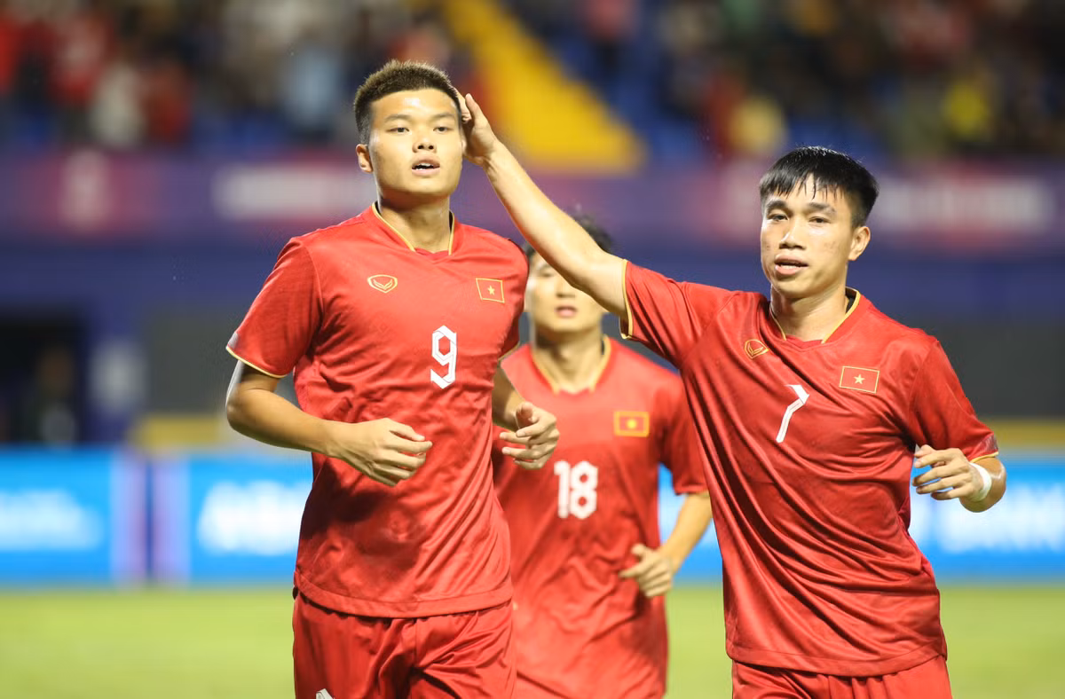 Thang Malaysia, U22 Viet Nam cam 
