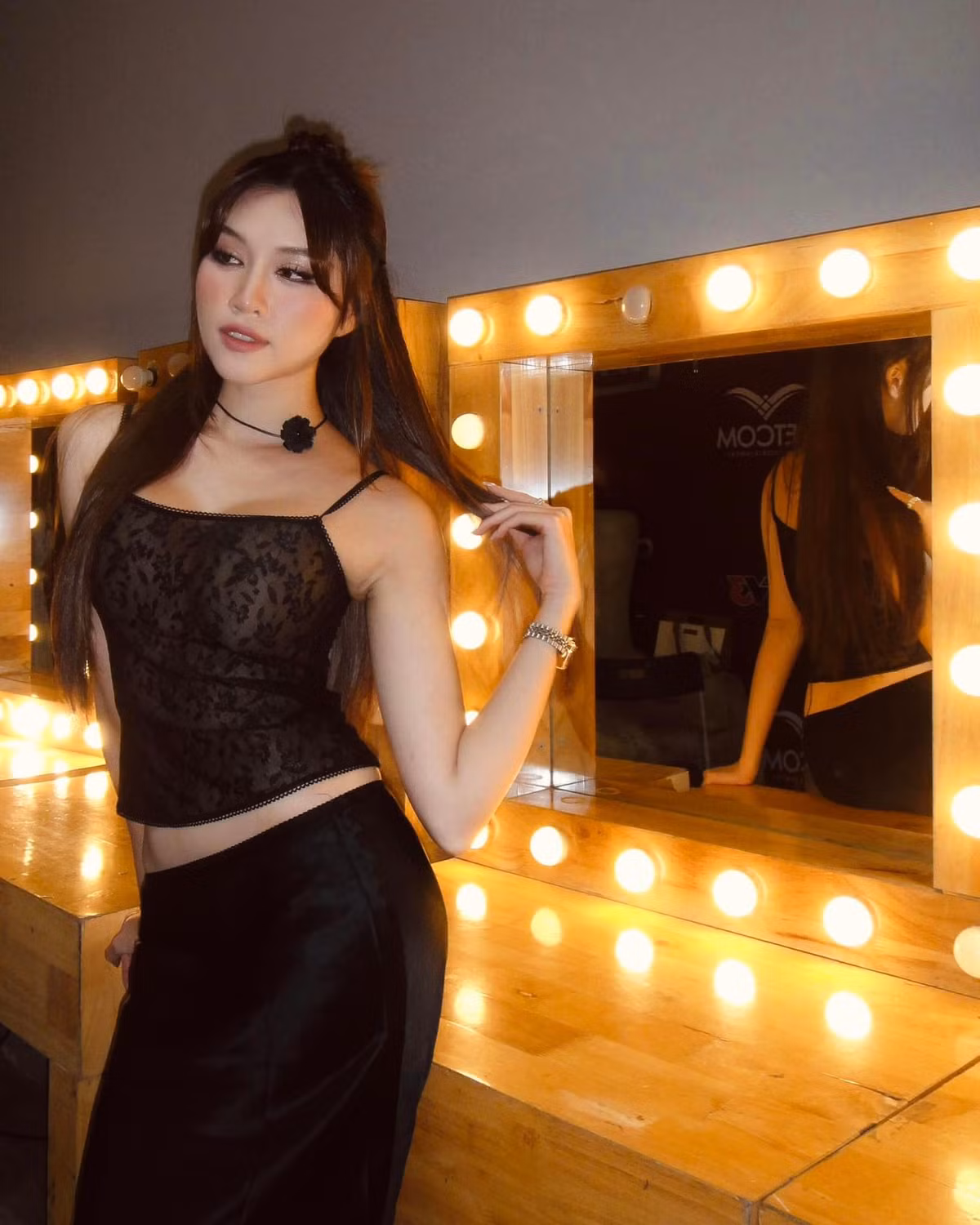 Nữ MC song ngữ Thanh Thanh Huyền cho hay: “Thực ra khi chọn PG, không chỉ phụ thuộc vào chiều cao mà còn dựa vào sự lanh lợi của bạn. Mình cứ nghĩ công việc này chỉ là đi làm thêm thôi nhưng thực sự sai. Khi các bạn làm PG, nếu các bạn đon đả, có thái độ tốt, biết tuyến đi đúng vị trí thì người tuyển dụng bạn sẽ để ý và biết để lần sau gọi tiếp”.