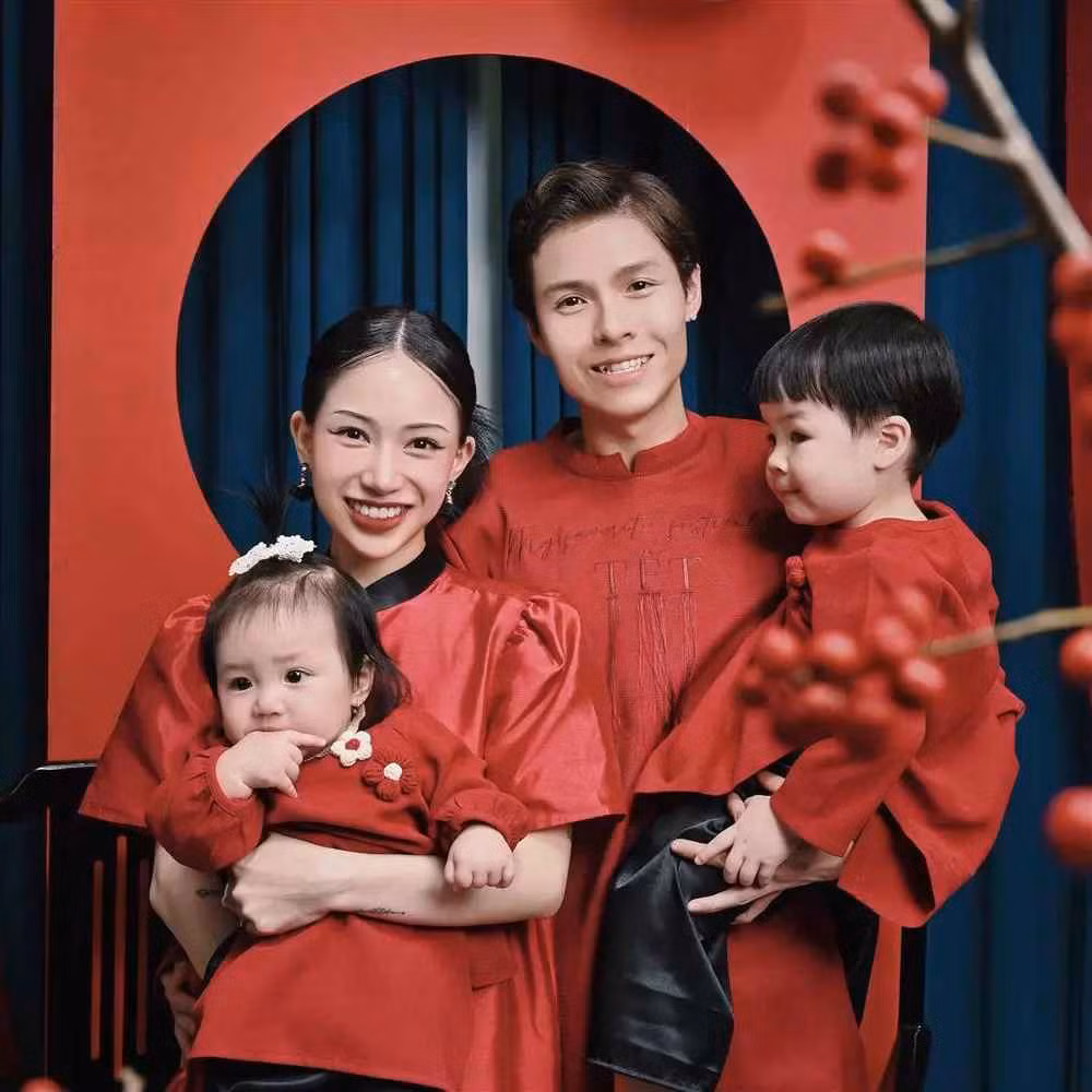 Dù không tham gia hoạt động nghệ thuật nhưng thời gian qua Joyce Phạm - con gái đầu của Minh Nhựa là cái tên nhận về rất nhiều quan tâm.