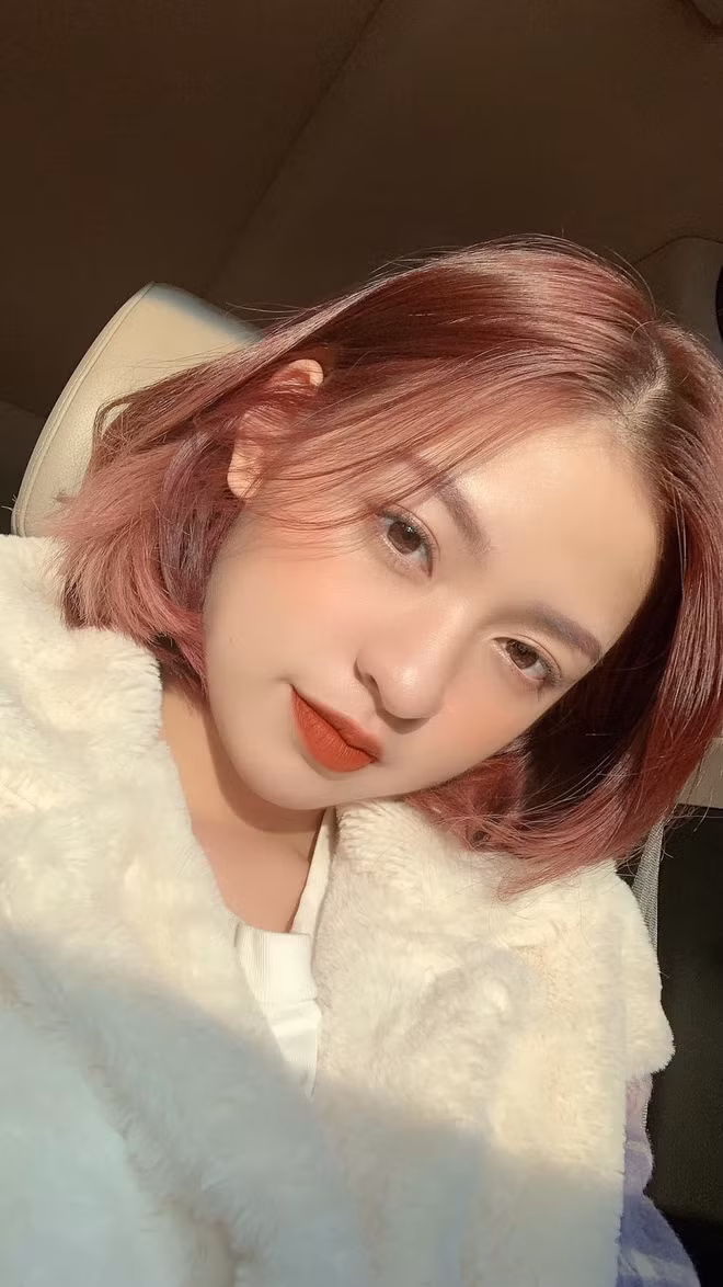 Chia sẻ về tin đồn lộ clip nóng của Thanh Tâm, cô nàng này chia sẻ: "Mình không hiểu sao lại có tin đồn này, nó hoàn toàn là bịa đặt thôi".