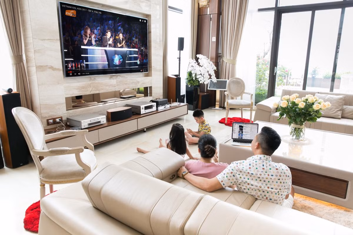 VinaPhone kêu gọi "Hãy ở nhà", lan tỏa thông điệp tốt đẹp đến cộng đồng - Hình 2 VinaPhone keu goi