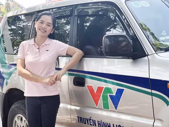 Năm 2022, tác phẩm "Đối mặt với thiên tai" - Chương trình đặc biệt của Ban Thời sự - Đài Truyền hình Việt Nam đã được trao giải Nhất - Giải Báo chí toàn quốc về Phòng chống thiên tai lần thứ hai. Đây là chương trình dài hơn 1 giờ đồng hồ mà Tùng Thư vừa là người dẫn - bình luận, vừa là phóng viên hiện trường.