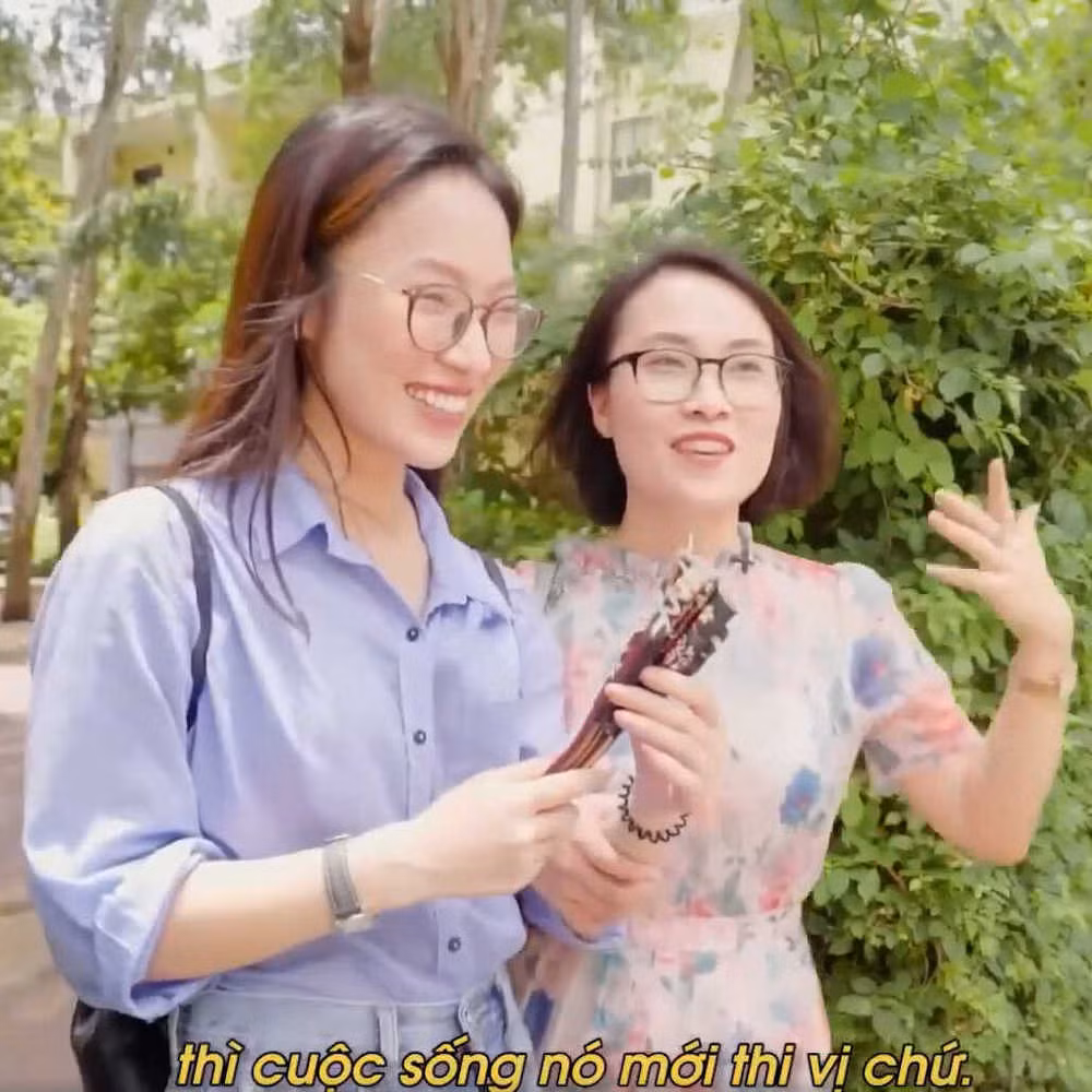 Mới đây, trên trang cá nhân, Khánh Vy đã đăng tải đoạn video ghi lại một ngày làm việc của giảng viên đại học.