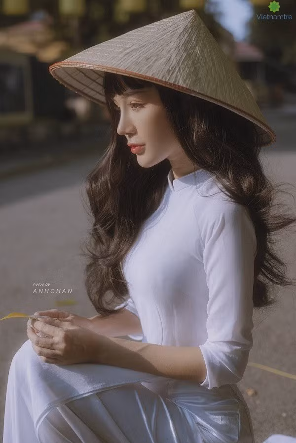 Sau một thời gian làm streamer, Thiên Thy tâm sự: "Khi làm streamer game, mình cảm thấy hơi áp lực về chỉ số, lượng view, lượng fans, cạnh tranh giữa các streamer với nhau để thu hút lượng khán giả. Công việc nào cũng sẽ đào thải các nhân tố không đủ sức cạnh tranh. Cho nên muốn tiếp tục với công việc thì phải cố gắng rất nhiều, chưa kể streamer là công việc phát triển về số lượng khá nhanh".