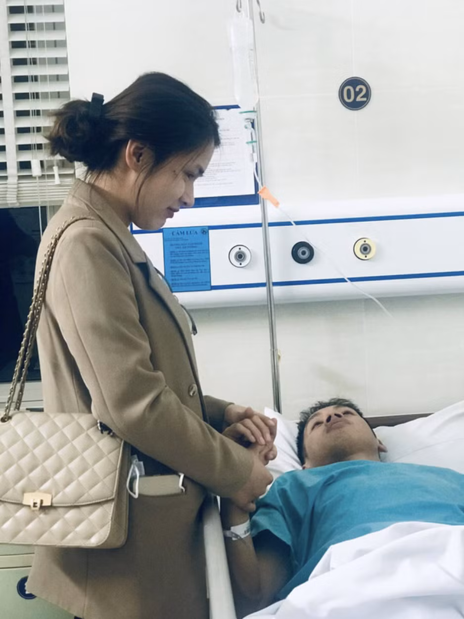 Tháng 4/2019, Hùng Dũng và Mộc Trinh kết hôn. Vốn trước giờ vẫn kín tiếng trong chuyện tình cảm nên Hùng Dũng thông báo về lễ cưới với Mộc Trinh trên mạng xã hội chỉ vài ngày trước khi hôn lễ chính thức được diễn ra.