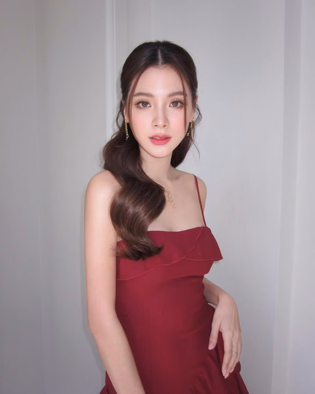 Nhìn cách Baifern và Nine cùng nhau tập gym, nhiều bạn trẻ đã nhanh tay tag người yêu vào và rủ nhau cùng đẹp lên.