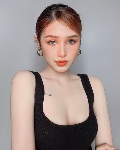 Điều đáng chú ý là phía dưới bài đăng, Xoài Non đã có đoạn trò chuyện với một người bạn về chuyện có baby.