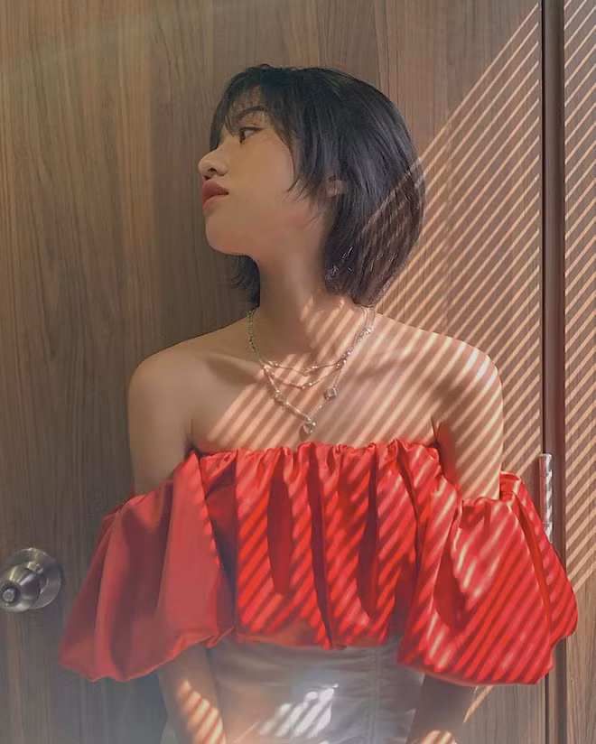 Nhiều người xem ảnh của Trịnh Thảo, đều đặt câu hỏi không biết cô nàng này chọn view chụp ảnh ở đâu trong nhà.