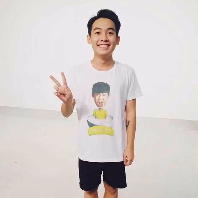 Trở thành "hiện tượng mạng" trong khoảng thời gian 2013-2014 cùng bạn đồng hành - hot girl Ngọc Thảo, Phở Đặc Biệt (tên thật Tô Bửu Phát) hiện vẫn là cái tên nổi tiếng trong giới trẻ.