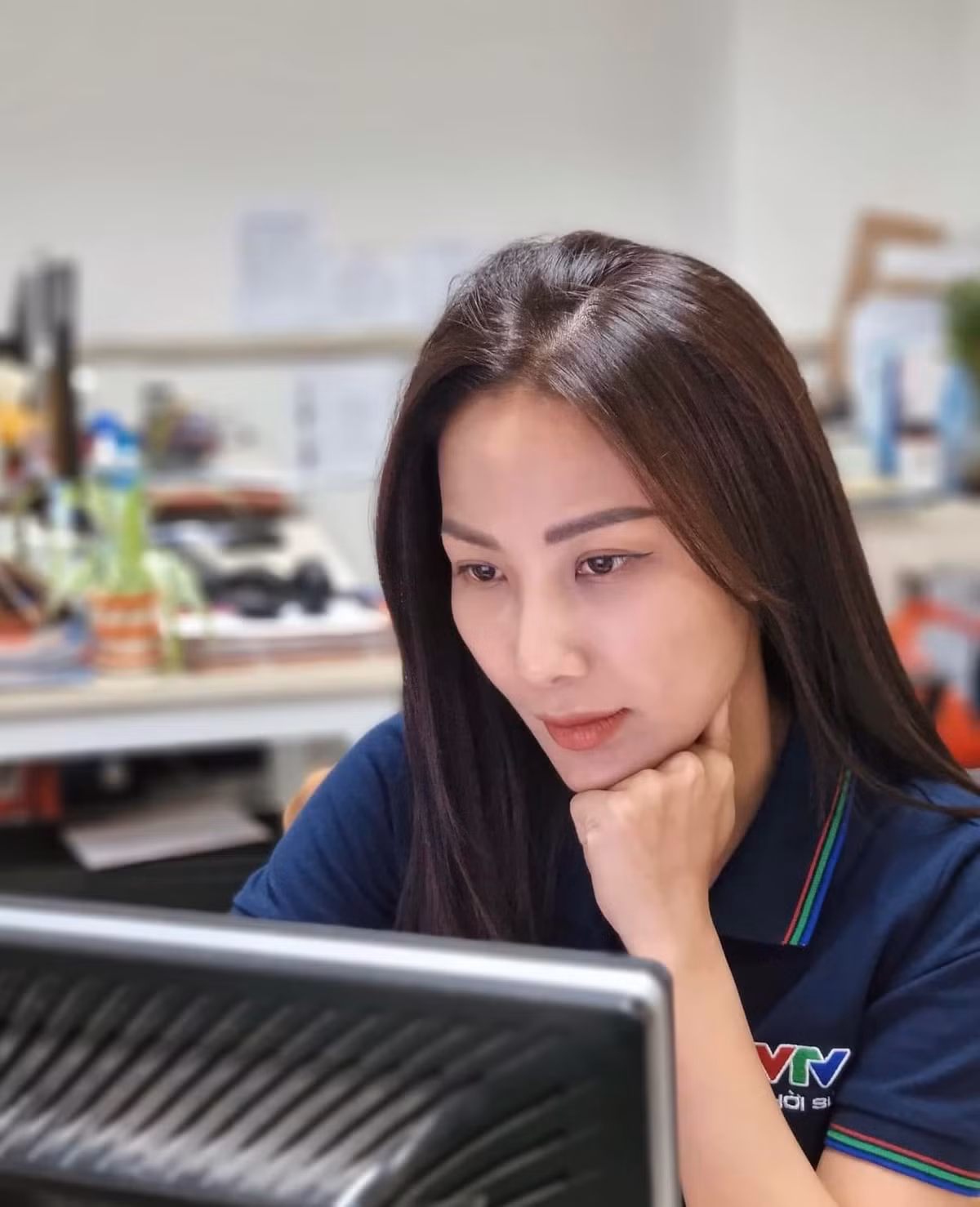 Ngoài ra, Quỳnh Hoa vẫn tham gia sản xuất các chương trình về môi trường, thời tiết, thiên tai.
