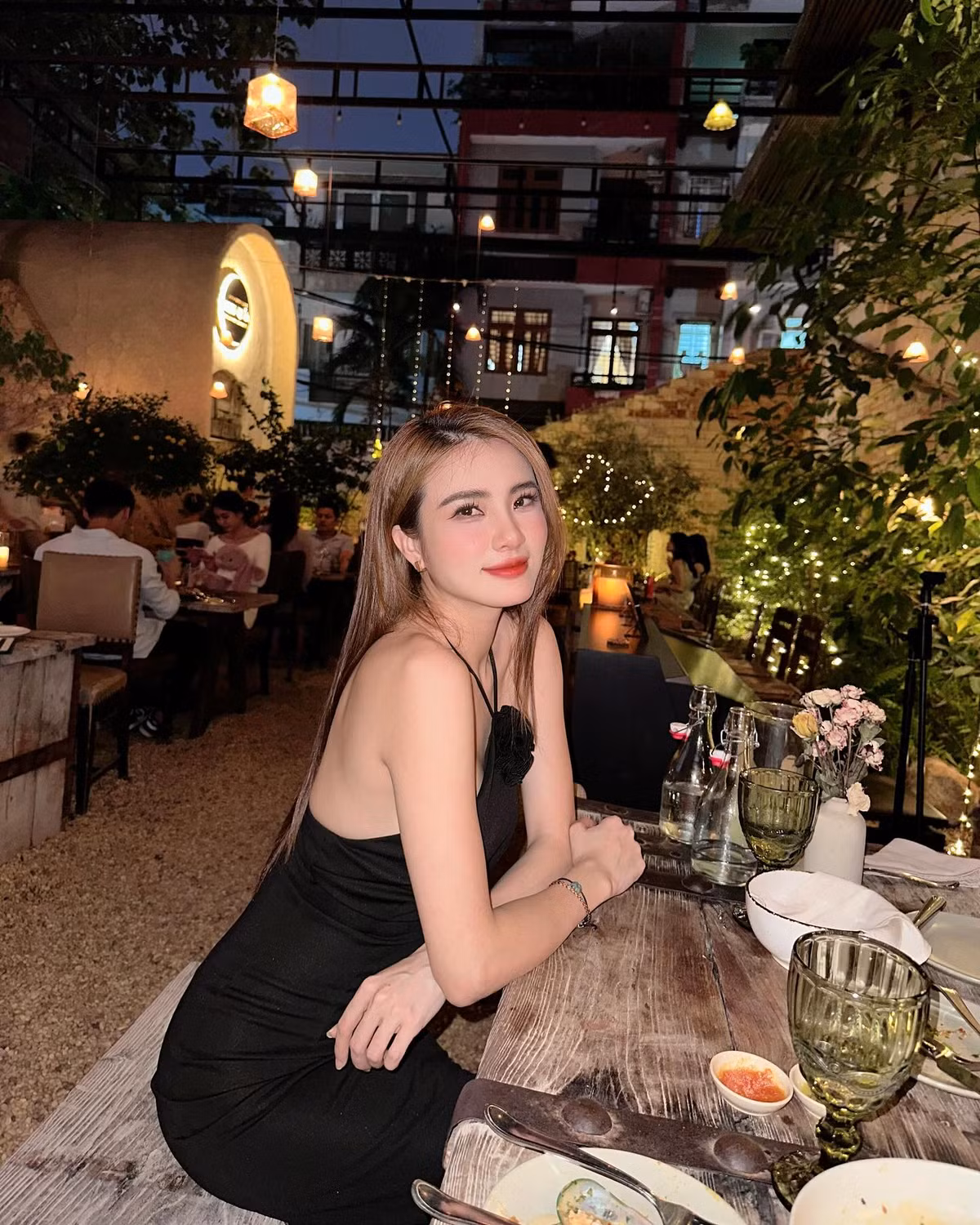 Em gái Lê Công Vinh tận hưởng cuộc sống độc thân đầy vui vẻ Em gai Le Cong Vinh tan huong cuoc song doc than day vui ve