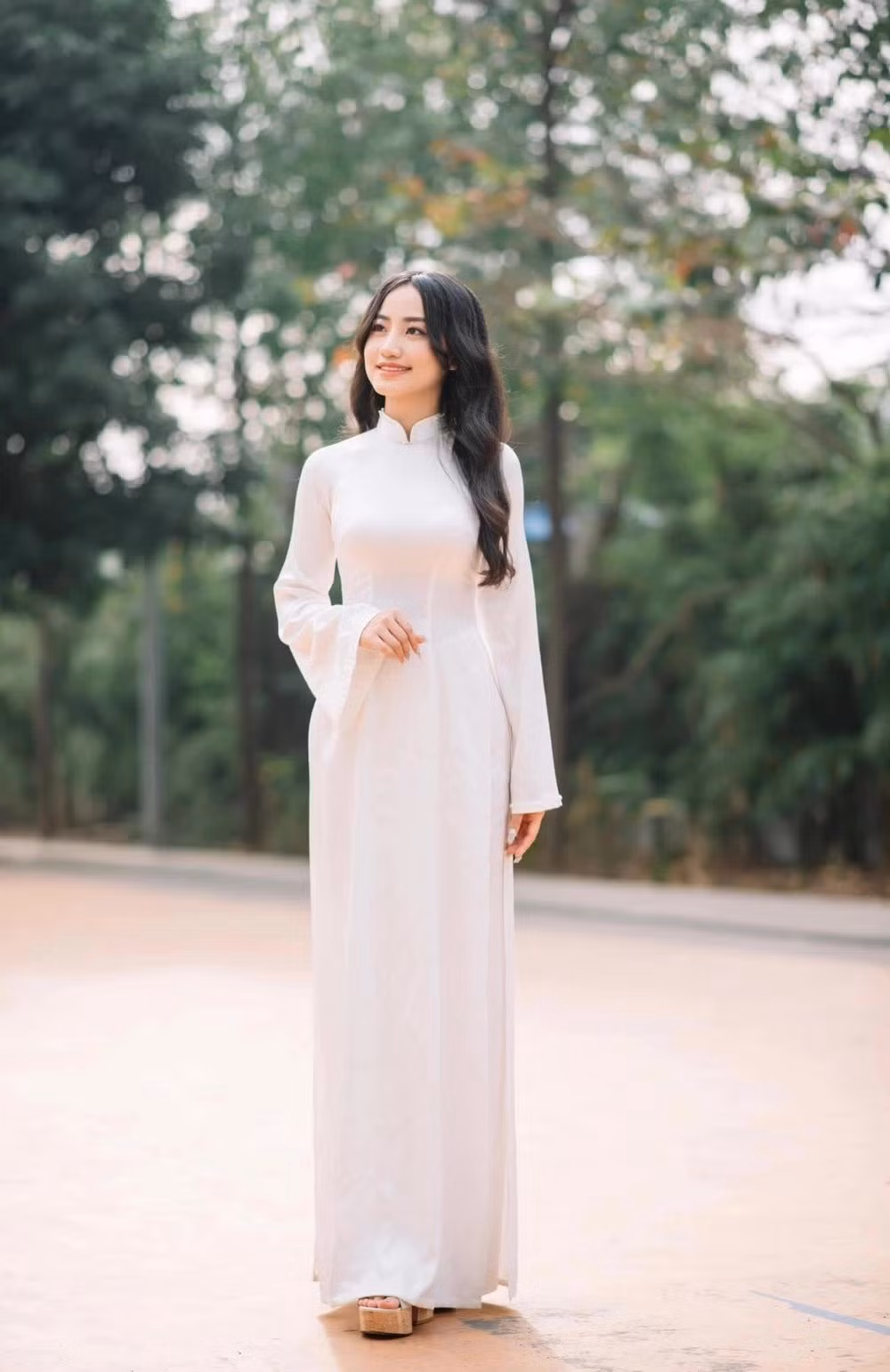 Thục Anh không chỉ xinh đẹp, cô nàng này còn là “con nhà người ta” khi sở hữu thành tích đáng nể.
