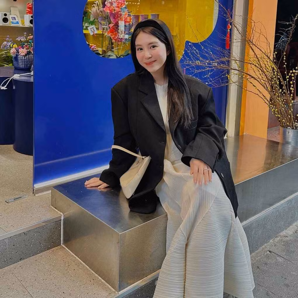 Giờ đây, Mẫn Tiên ưu tiên lựa chọn các trang phục rộng rãi, thoải mái, không quá bó sát cơ thể.