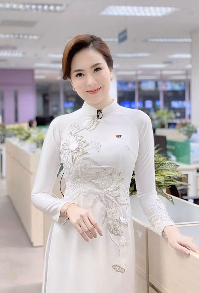 Mai Ngọc được khán giả biết đến là cô BTV tài năng, xinh đẹp của nhà Đài. Năm 2016, Mai Ngọc còn vinh dự nhận giải MC xinh đẹp nhất VTV.