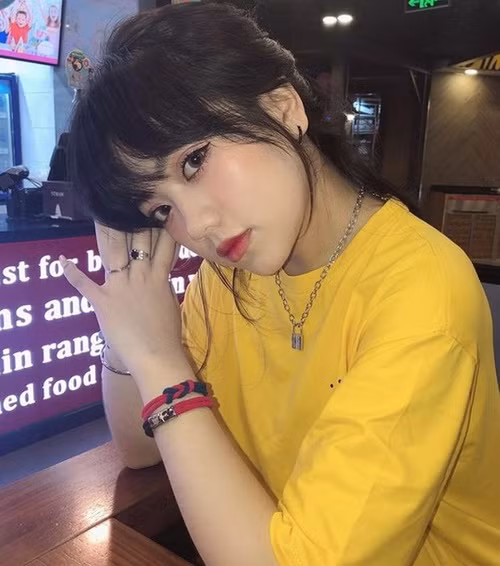 Những đoạn livestream cover của Bảo Hân Helia luôn gây được sự chú ý rất lớn đến cộng đồng mạng.