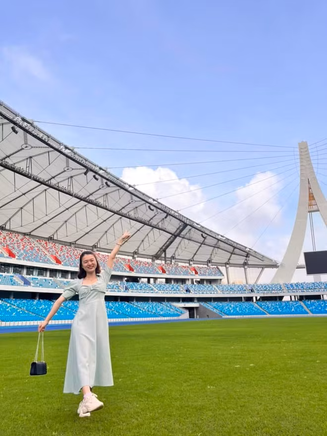 Trên trang cá nhân, Mỹ Hậu thường xuyên chia sẻ về hành trình làm nhiệm vụ ở SEA Games 32.