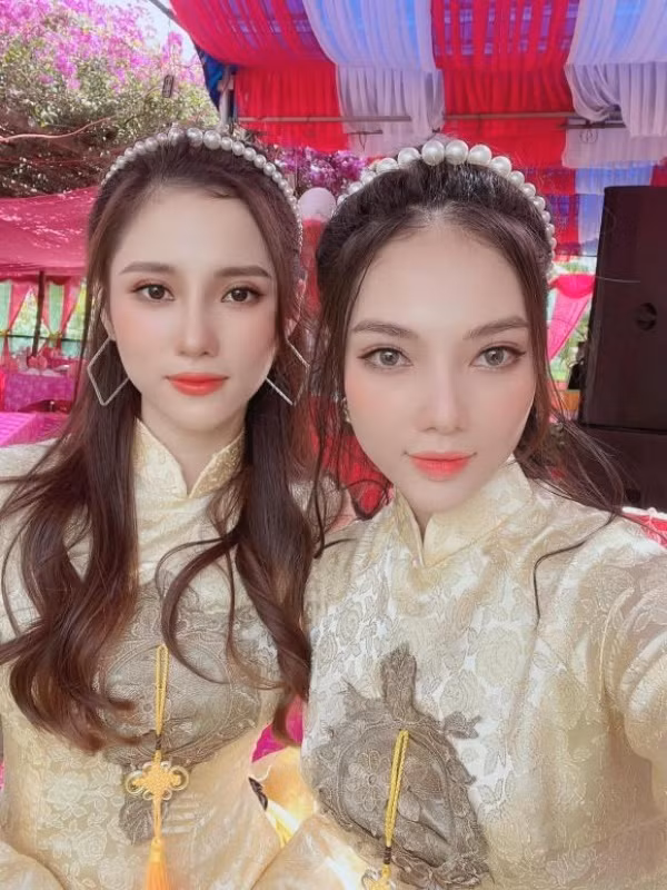 Sau khi tập cuối của chương trình Người Ấy Là Ai mùa 4 được lên sóng, cặp đôi “bách hợp” trở thành tâm điểm chú ý trên mạng xã hội.