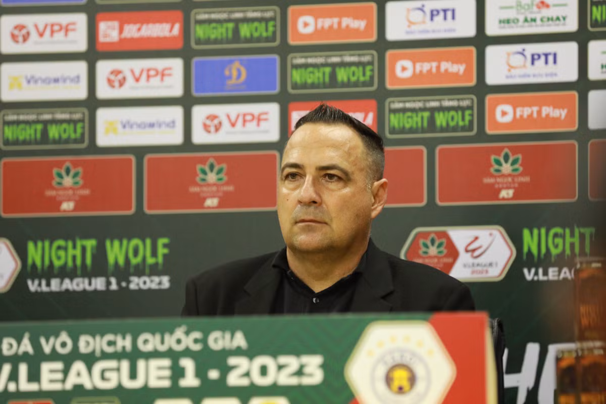 HLV Công an Hà Nội giải thích lý do thất bại trước ĐKVĐ V-League HLV Cong an Ha Noi giai thich ly do that bai truoc DKVD V-League