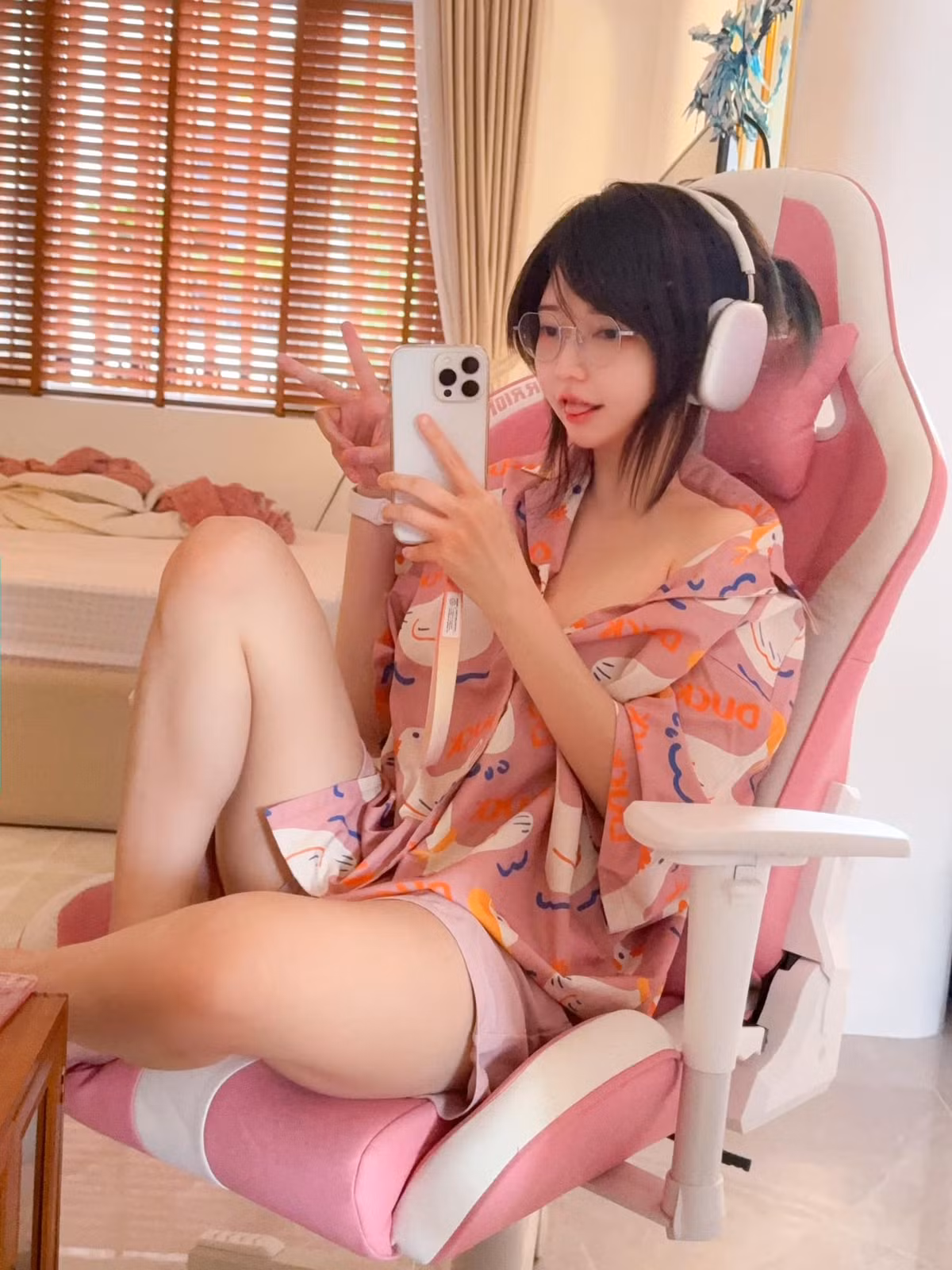 Phản ứng tích cực từ cộng đồng là sự động viên lớn để nữ coser không ngừng học hỏi, thử nghiệm và phát triển bản thân trong lĩnh vực.