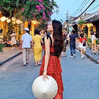 Mới đây nhất, bà mẹ bỉm sữa hot girl Thiên An đã khiến dân tình không khỏi bất ngờ khi đăng tải hình ảnh make up điệu đà.