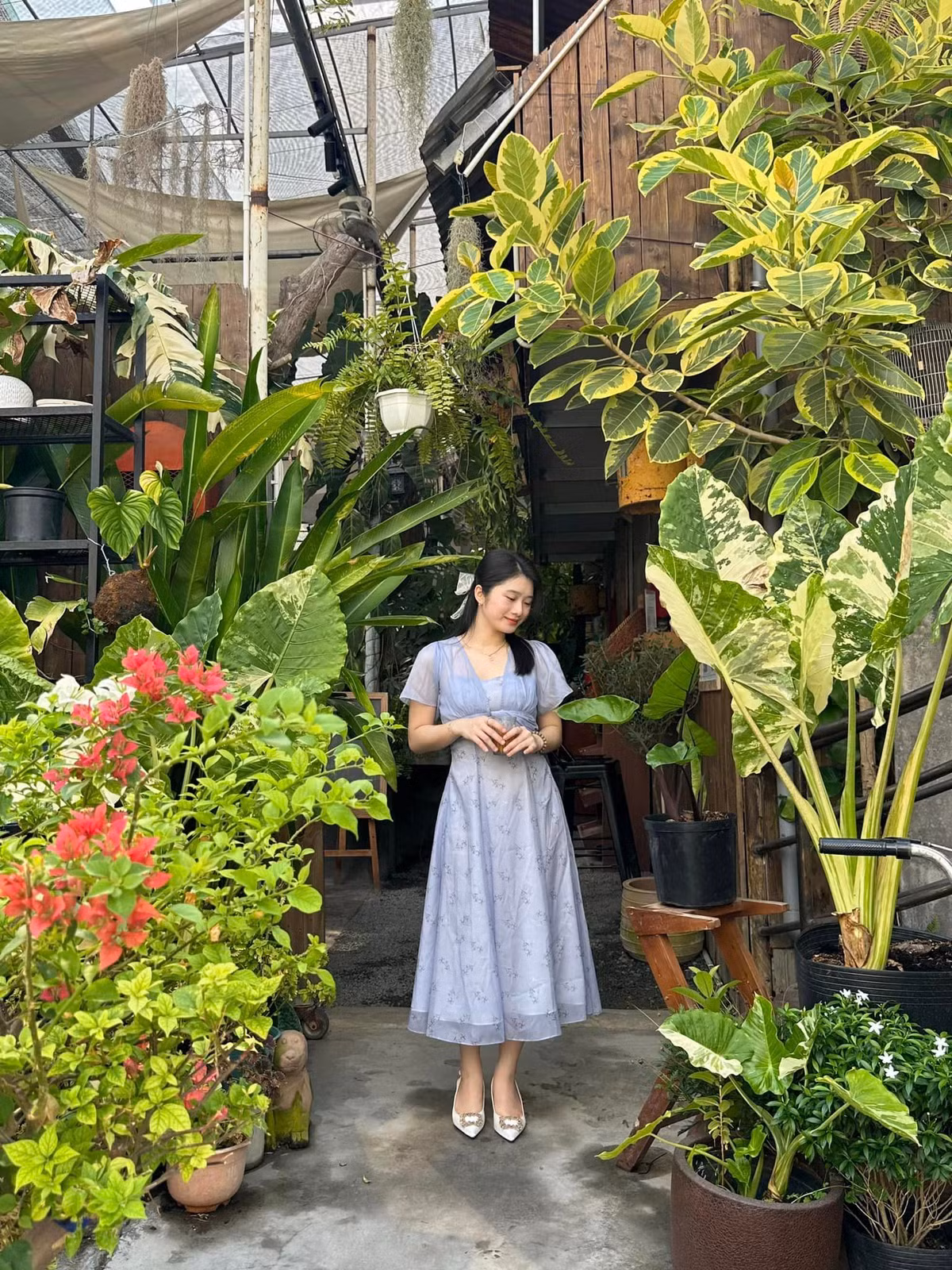 Sau khi tâm sự với học sinh và các em bày tỏ bản thân vui vẻ khi được học, tham gia hoạt động cùng thì tôi đã bỏ ngoài tai những lời nói không hay, tiếp tục cố gắng hoàn thành tốt công tác giảng dạy", cô giáo trẻ đến từ Nha Trang nói.