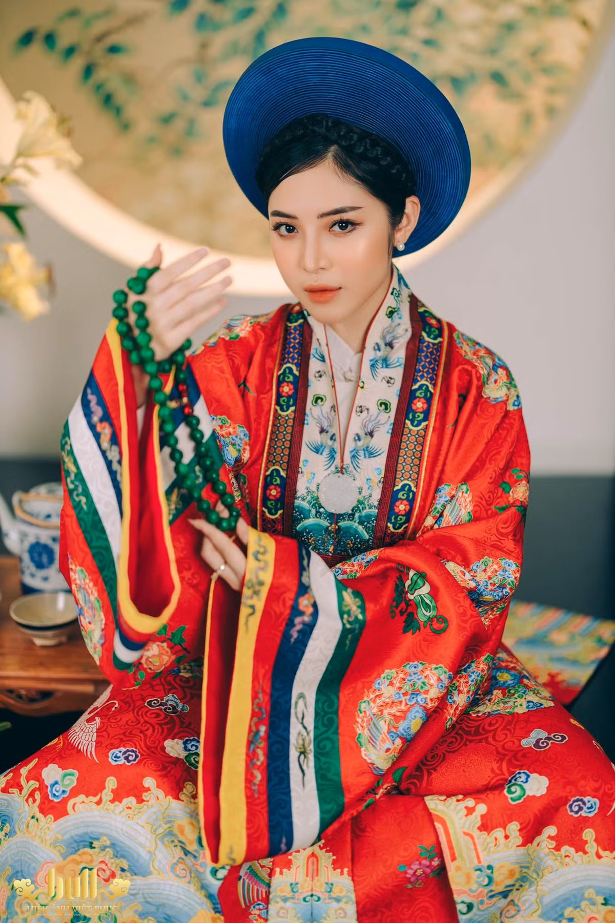 Nhắc lại 1 chút về nữ tiếp viên hàng không xinh đẹp Phan Quế Chi dành cho những ai chưa biết. Cô bạn này sinh năm 1996 và hiện đang sinh sống và làm việc tại TP HCM.