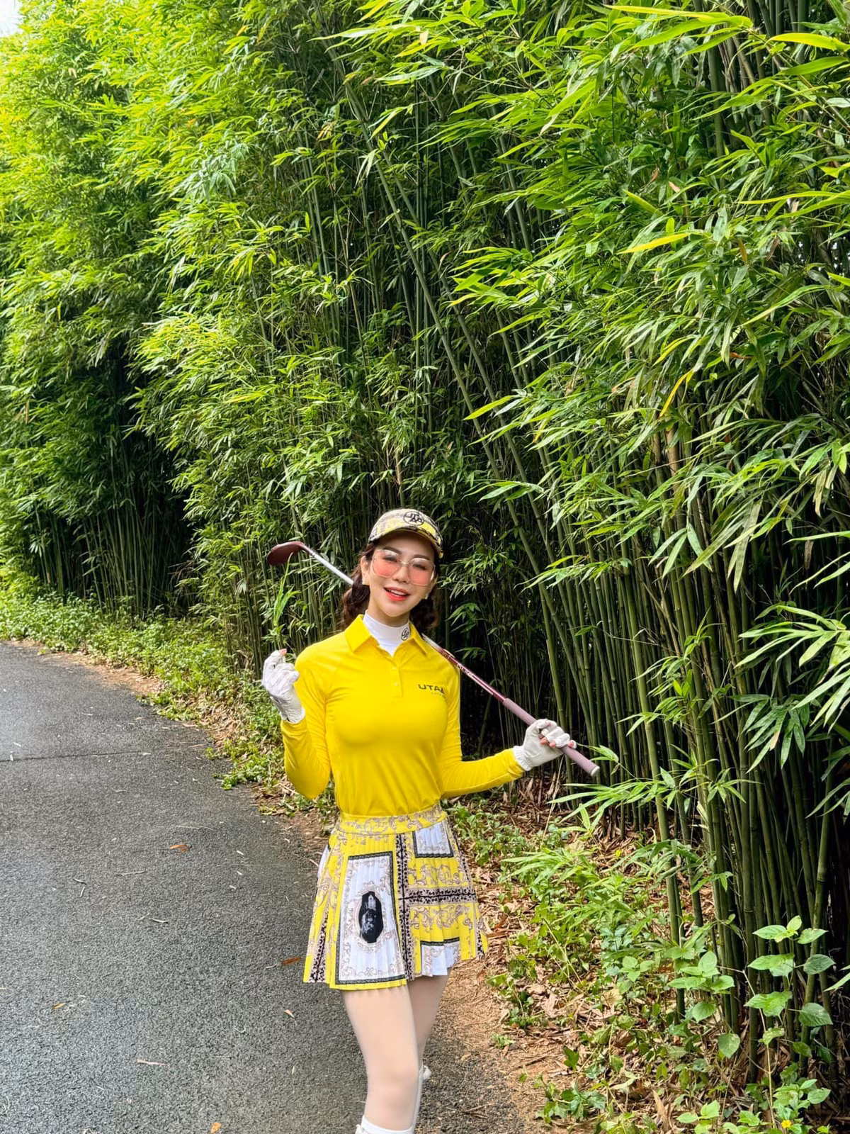 Không chỉ sở hữu ngoại hình xinh đẹp, Hải Anh còn có kiến thức sâu rộng về golf, được thể hiện qua những bình luận chuyên môn và những câu chuyện thú vị về bộ môn thể thao này.