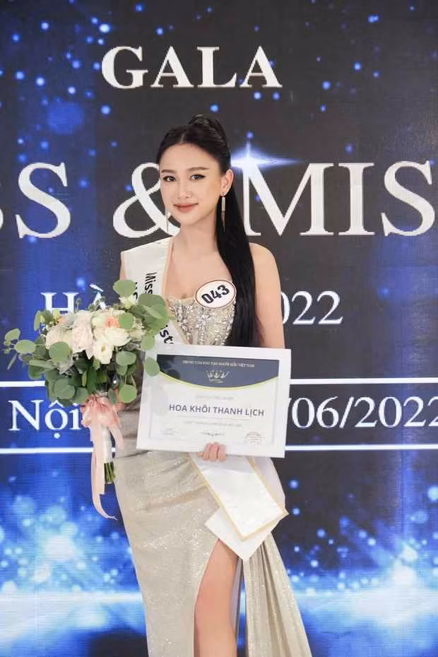 Soi sac voc chuan Hoa khoi Thanh lich cua ban gai Tran Minh Vuong