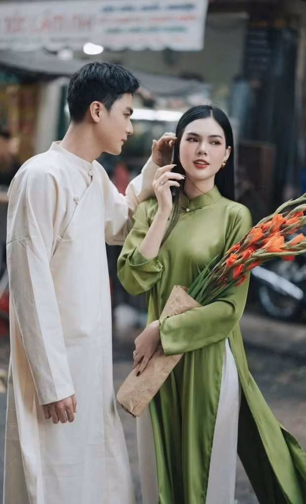 Có thể thấy, "nửa kia" của Ngọc Trinh sở hữu diện mạo điển trai và phong độ. Đặc biệt, anh còn có chiều cao nổi trội.