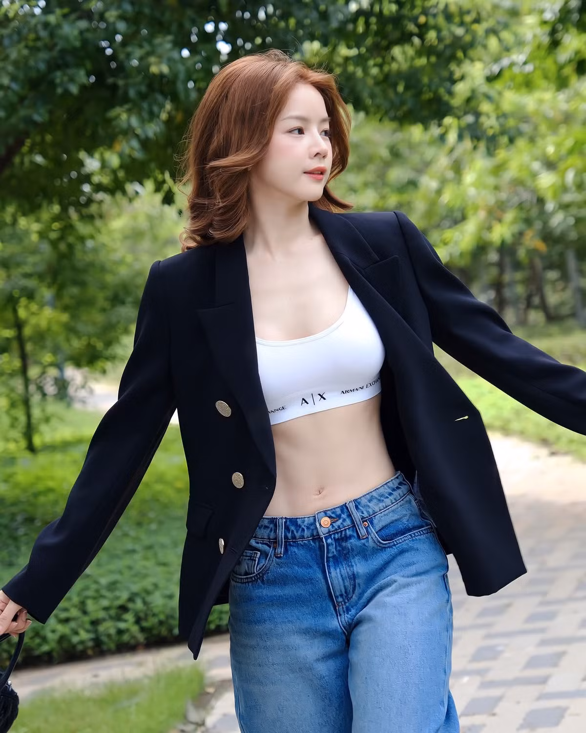 Mie vẫn đang tập trung phát triển bản thân, thử sức trải nghiệm mới. Hot girl vẫn chưa có dấu hiệu hẹn hò hậu chia tay bạn trai cũ.