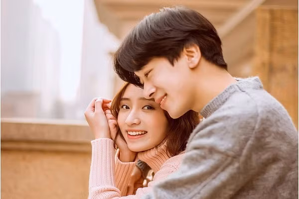 Dan ong khi yeu sau nang se dua ban toi 3 chon 