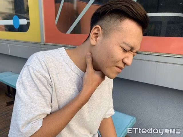 “Qua đêm” với gái lạ và cái kết đau đớn vì tưởng bị ung thư của quý ông “Qua dem” voi gai la va cai ket dau don vi tuong bi ung thu cua quy ong