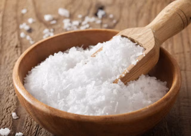Báo cáo cũng chỉ ra rằng, mấy năm gần đây các bác sĩ và các nhà sinh vật học trên toàn thế giới bắt đầu quan tâm đến sự ảnh hưởng muối đối với sức khỏe con người.