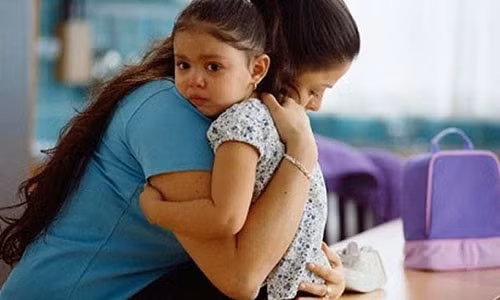Gần Tết, mẹ con tôi bị đuổi ra khỏi nhà (Ảnh minh họa IT).