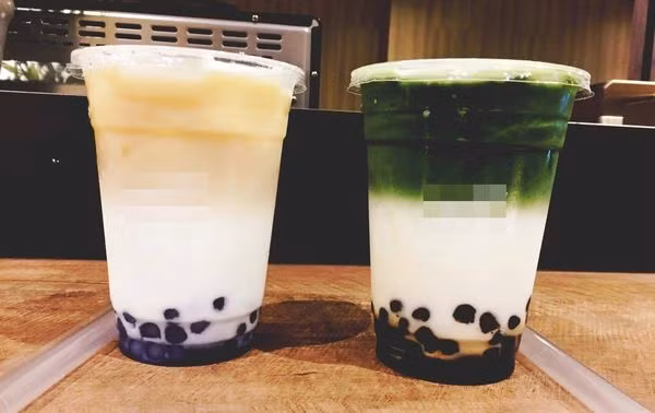 Tá hỏa khi thấy những chấm tròn trong bụng do đồ uống ai cũng mê Ta hoa khi thay nhung cham tron trong bung do do uong ai cung me