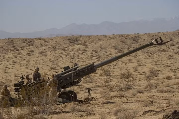 Đặc phái viên của Nga tại Syria, ông Alexander Lavrentev cho biết các khu vực sản xuất dầu ở miền Đông Syria nên được kiểm soát bởi chính phủ nước này, sự hiện diện của quân đội nước ngoài là hoàn toàn trái phép.