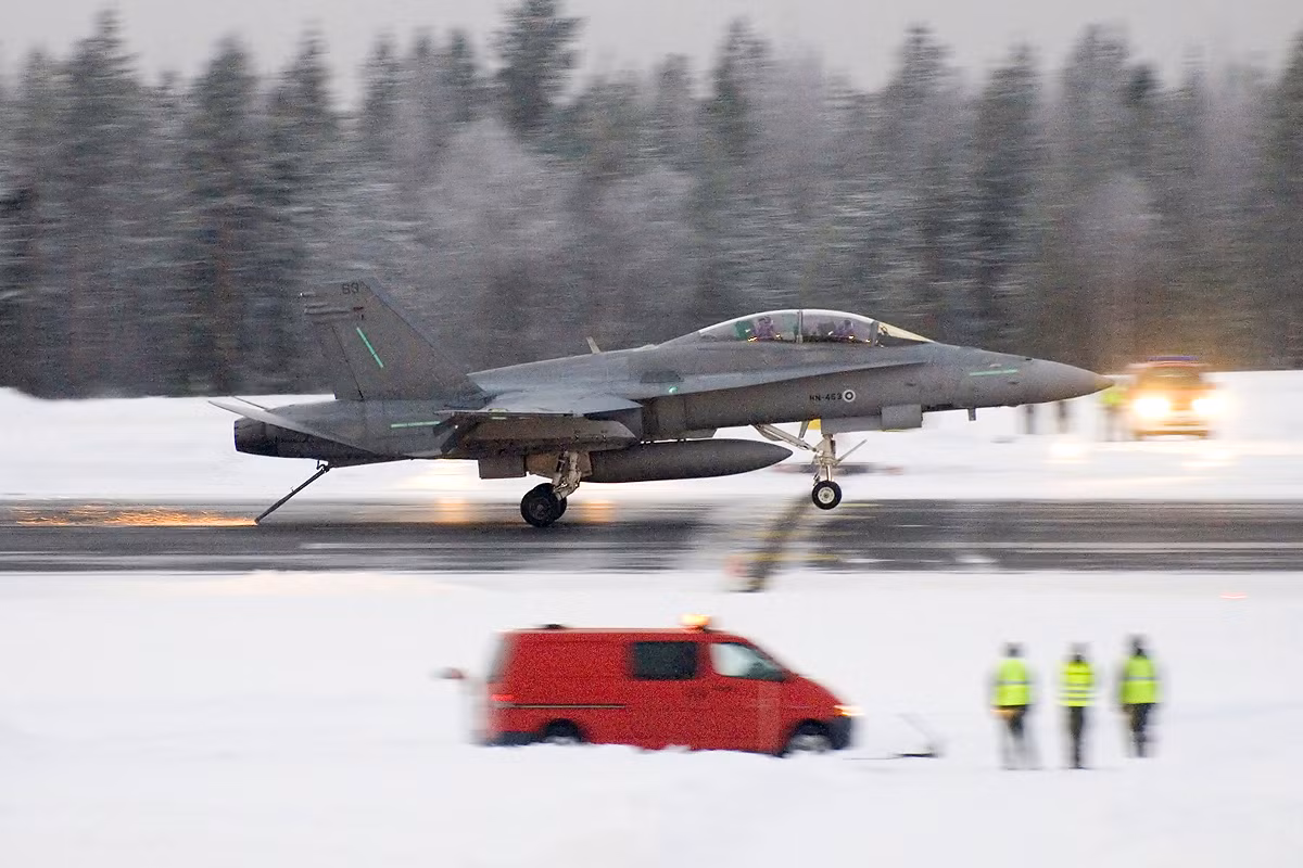 Một tiêm kích F/A-18 của Phần Lan. Ảnh: The Aviationist. Một tiêm kích F/A-18 của Phần Lan. Ảnh: The Aviationist.
