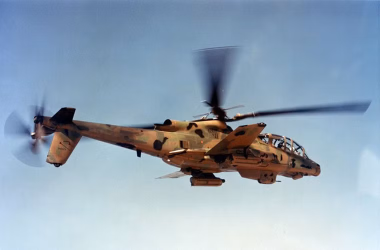 Điều này giúp cho chiếc AH-56 đạt tốc độ tối đa 407km/h, phá vỡ giới hạn tốc độ tối đa của trực thăng nói chung và trực thăng chiến đấu nói riêng (đạt tầm 250-320km/h).