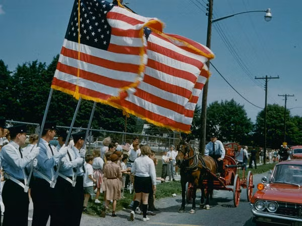 Diễu hành kỷ niệm Ngày Quốc khánh Mỹ 4/7 tại Wantagh, Long Island, năm 1961.
