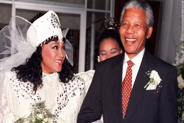 Chan dung con gai co Tong thong Nam Phi Nelson Mandela vua qua doi