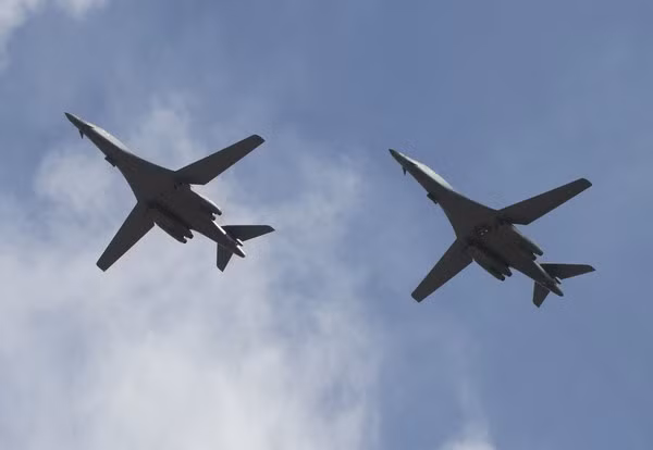 Bộ Ngoại giao Mỹ hôm 13/7 đăng tuyên bố của Ngoại trưởng Mike Pompeo, trong đó bác bỏ hầu hết yêu sách phi lý về chủ quyền của Trung Quốc ở Biển Đông. Washington khẳng định Bắc Kinh không có cơ sở pháp lý nào cho yêu sách "đường chín đoạn", cho rằng thế giới quan kiểu ức hiếp của Trung Quốc sẽ không có chỗ trong thế kỷ 21.